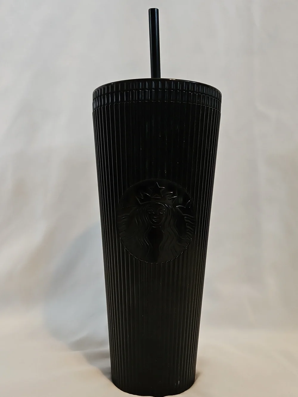 STARBUCKS- Black Ribbed Tall Tumbler with Straw